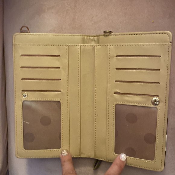 Wallet - Picture 3 of 5